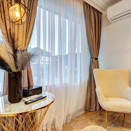 Boutique Dolce Free Parking Апартаменты